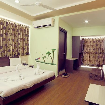 Hotel Avion Inn Ahmedabad Exterior foto