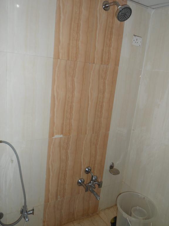 Hotel Avion Inn Ahmedabad Habitación foto
